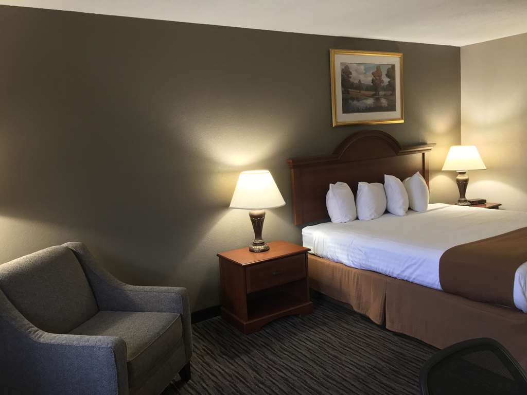 Best Western Gateway Adirondack Inn - photo 9