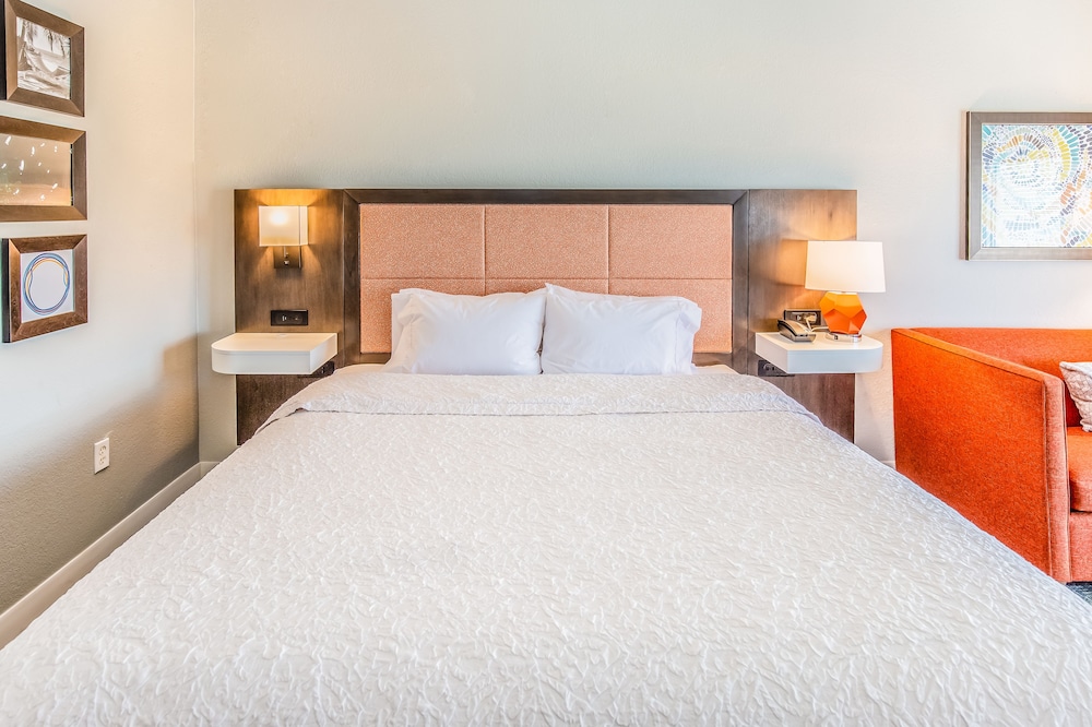 Hampton Inn Pensacola Beach - photo 13