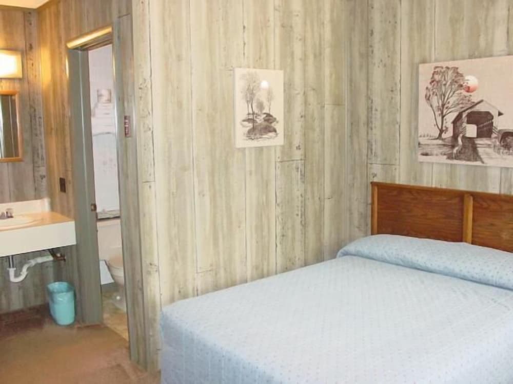 Woodland Motor Lodge - photo 17