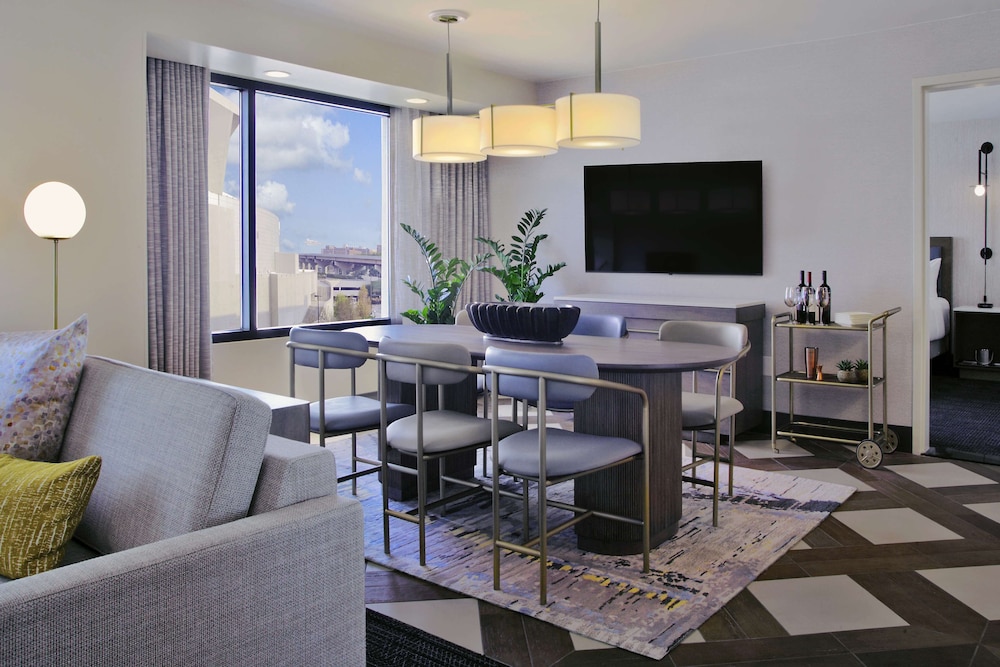 Hilton Omaha - photo 15