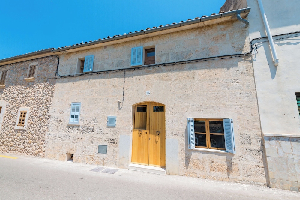 Can Diana — 4-Star Luxury Hotel in Campanet, Spain