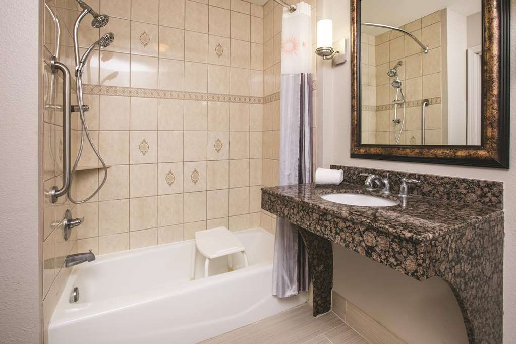 Baymont by Wyndham Dallas South DeSoto - photo 20