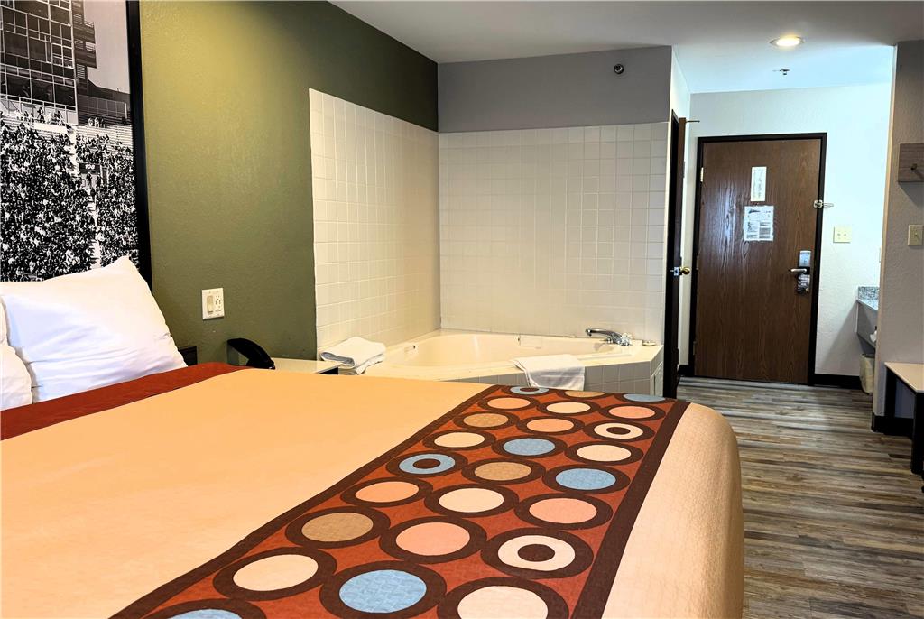 Super 8 by Wyndham Frankfort IN - photo 19