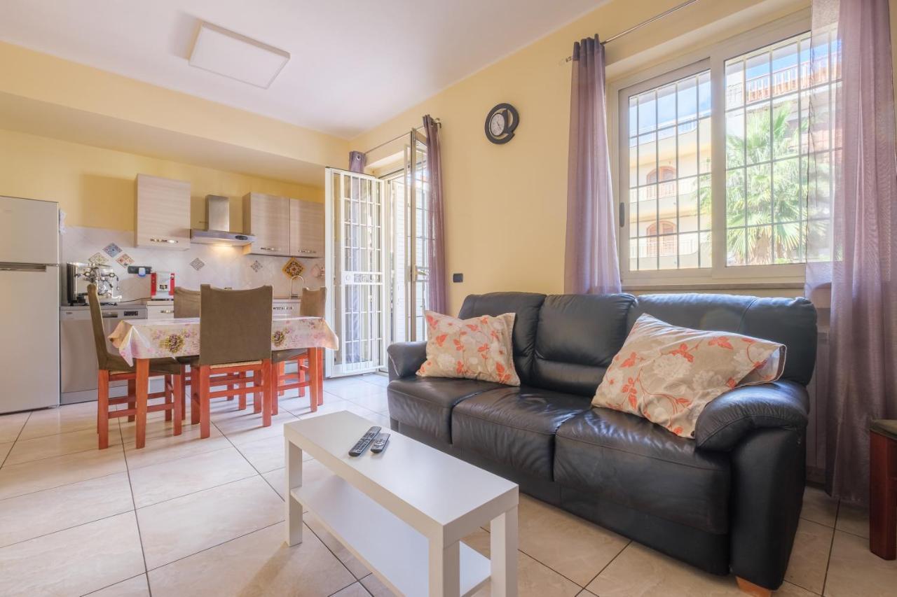 Casa a 100 Mt Dal Mare — 4-Star Luxury Hotel in Sant'alessio Siculo, Italy