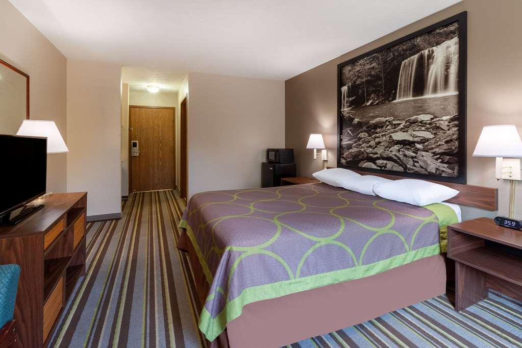 Super 8 by Wyndham La Grange KY - photo 16