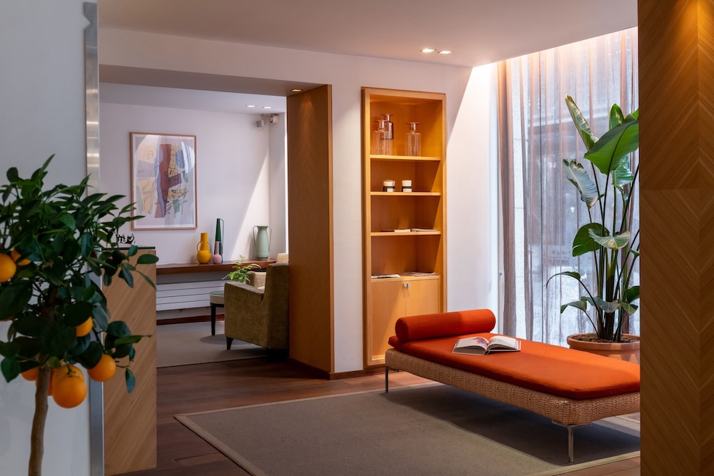 Hotel Le Colisee - last minute hotel in Paris