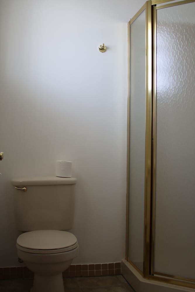 Sleep For Less Motel - photo 20