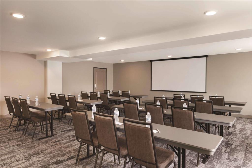 Country Inn & Suites by Radisson Madison WI - photo 17