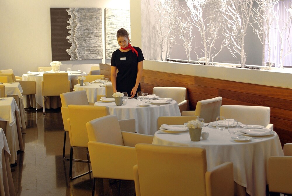 מזון ומשקאות