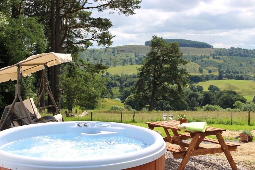 Brae Cottage — 4-Star Luxury Hotel in Crieff, United Kingdom