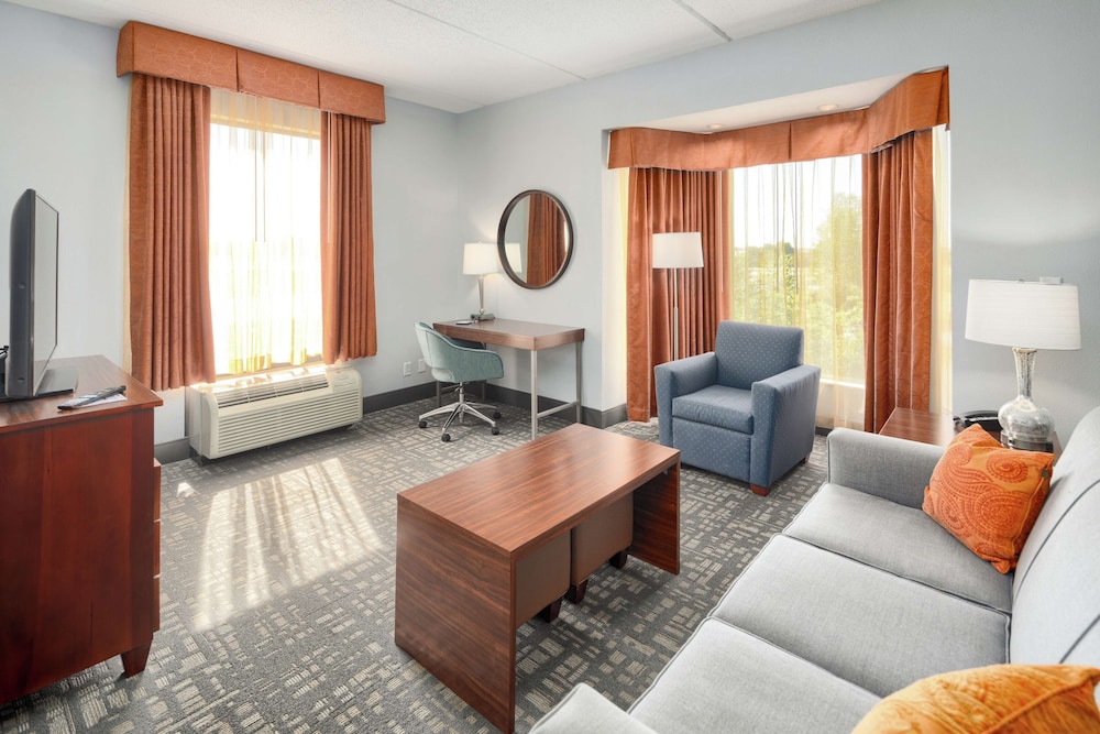 Hampton Inn Louisville Northeast - photo 19