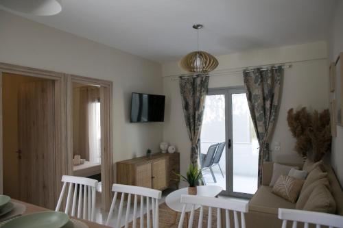 Azur Deluxe apt. — 4-Star Luxury Hotel in Pefkochori, Greece