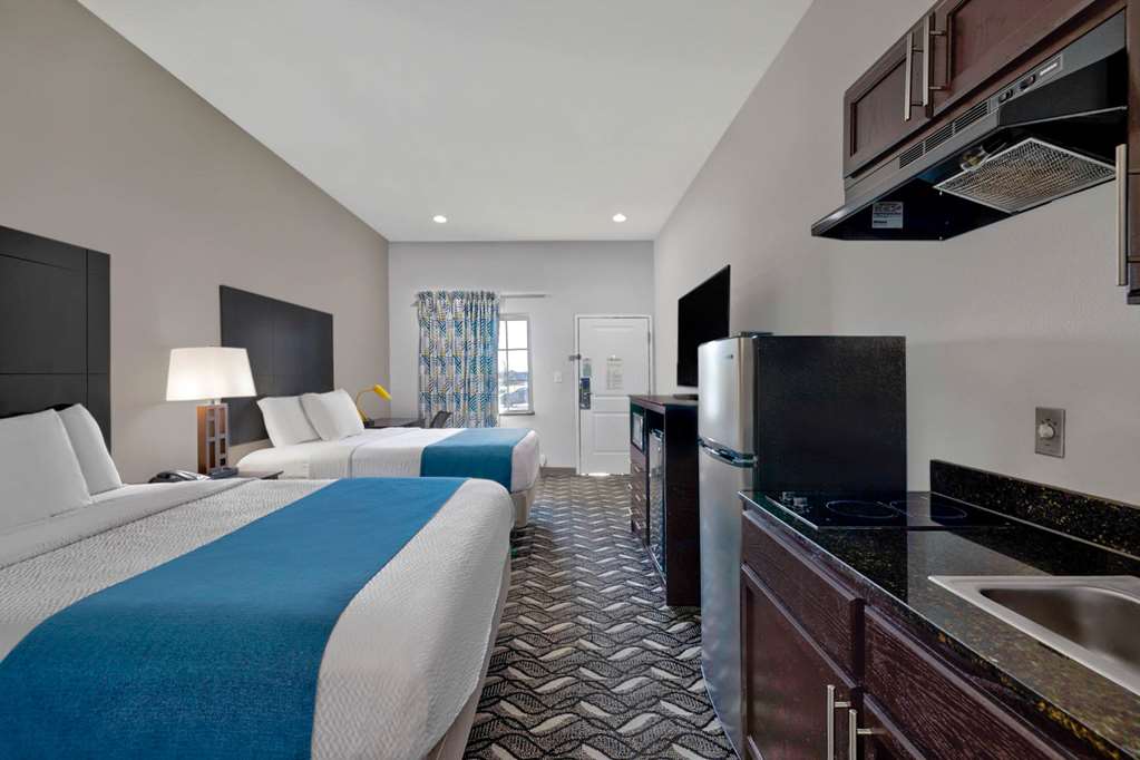 Studio 6 Pleasanton TX - photo 13