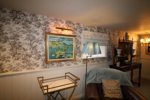 Mr Ralphs Cottage