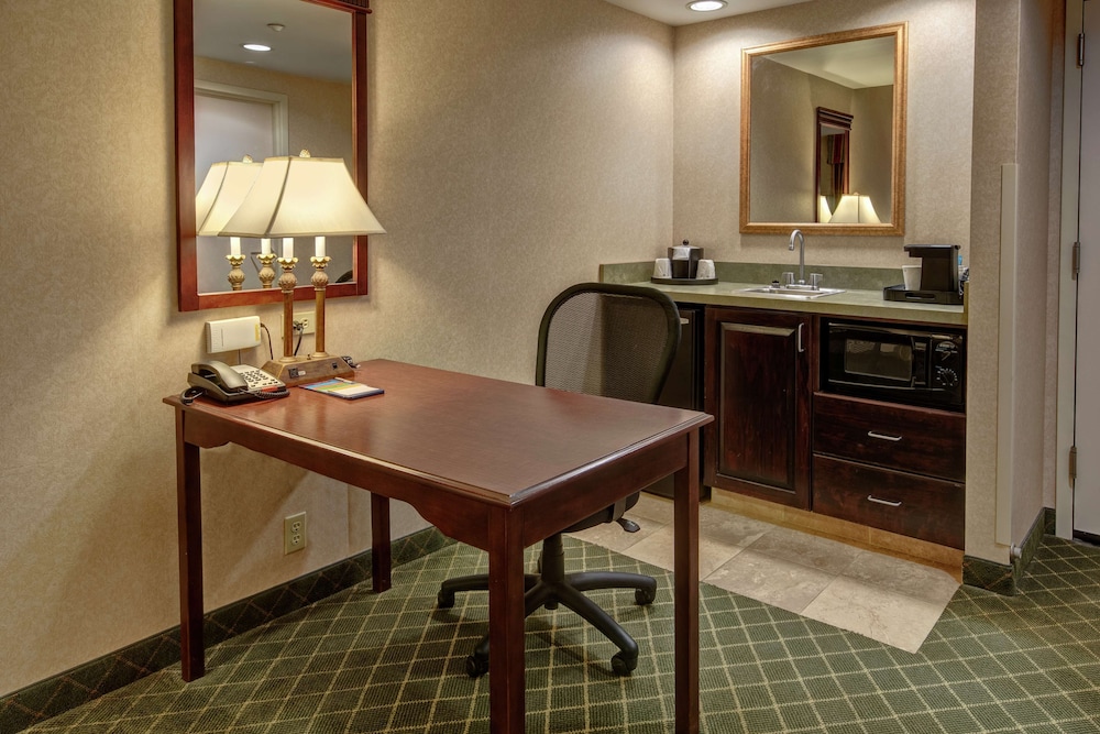 Hampton Inn Cambridge - photo 15