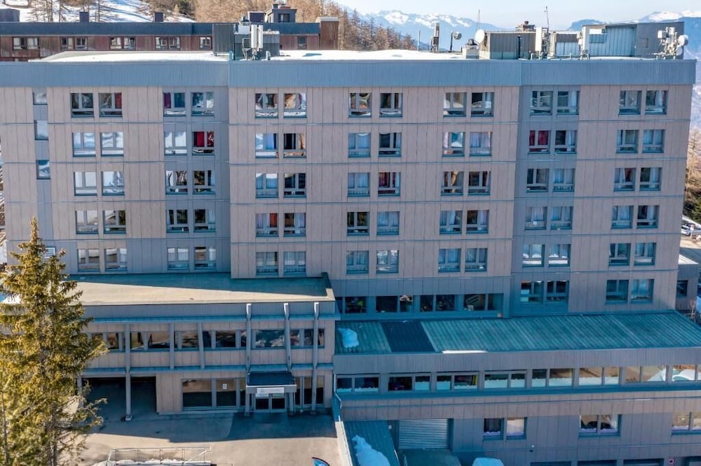 Club Vacances Bleues Arc en ciel Ski Pass Inclus in Saint-Jean-De-Maurienne, France