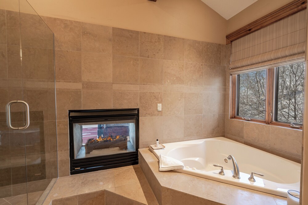 Abode in Deer Crest - photo 36