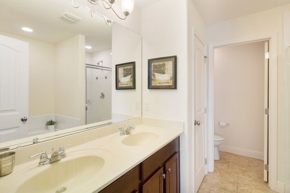 6 Bedrooms 5 Bathrooms Solterra 4193 Od - photo 35