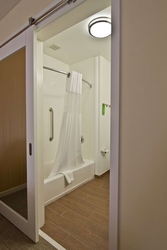 Hampton Inn & Suites Chillicothe - photo 40