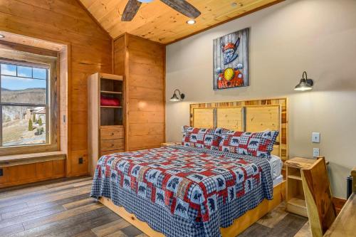 Tennessee Whiskey Indoor Pool Amazing Views Theater Room Hot Tub 5 Star Luxury - photo 41