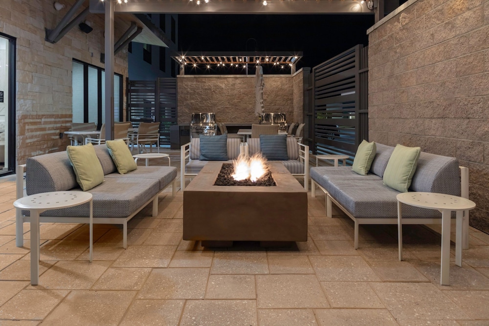 TownePlace by Marriott Suites Buckeye Verrado - photo 21