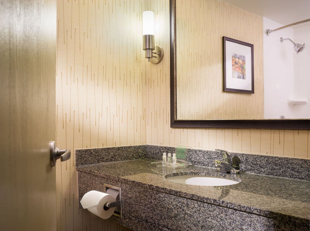 Holiday Inn Hartford Downtown Area by IHG - photo 8