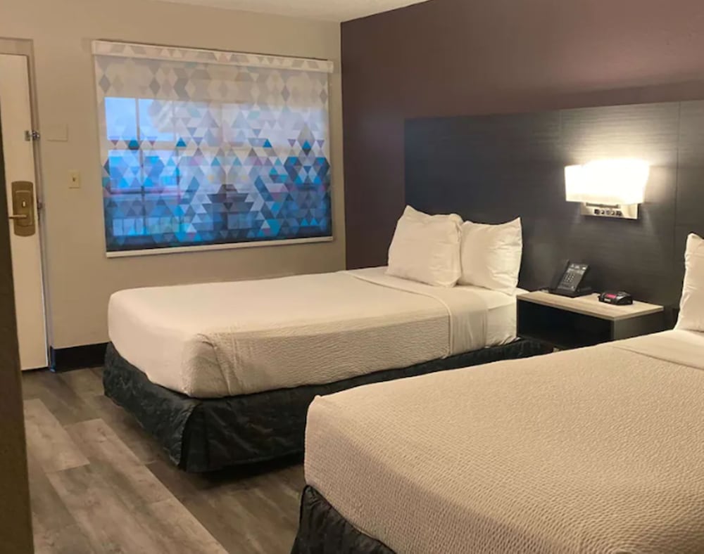 La Quinta Inn by Wyndham Bakersfield South - photo 9
