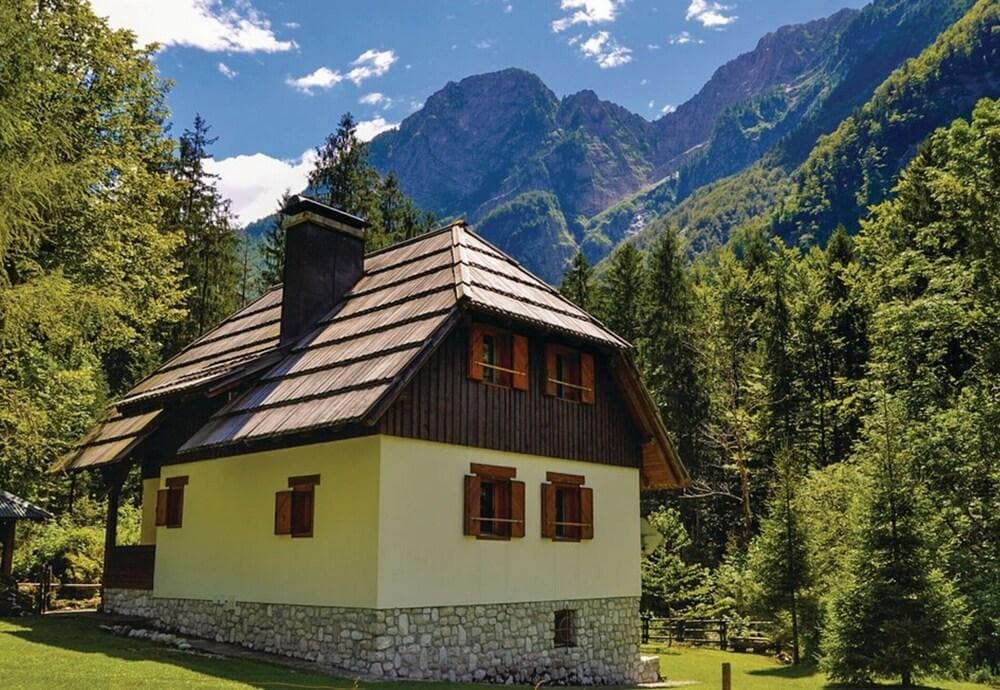 Chalet Primus Near Soča Gorge Happy Rentals — 4-Star Luxury Hotel in Bovec, Slovenia