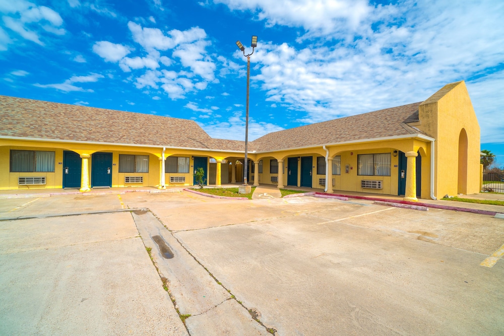 Aransas Bay Inn & Suites Corpus Christi by OYO - photo 38