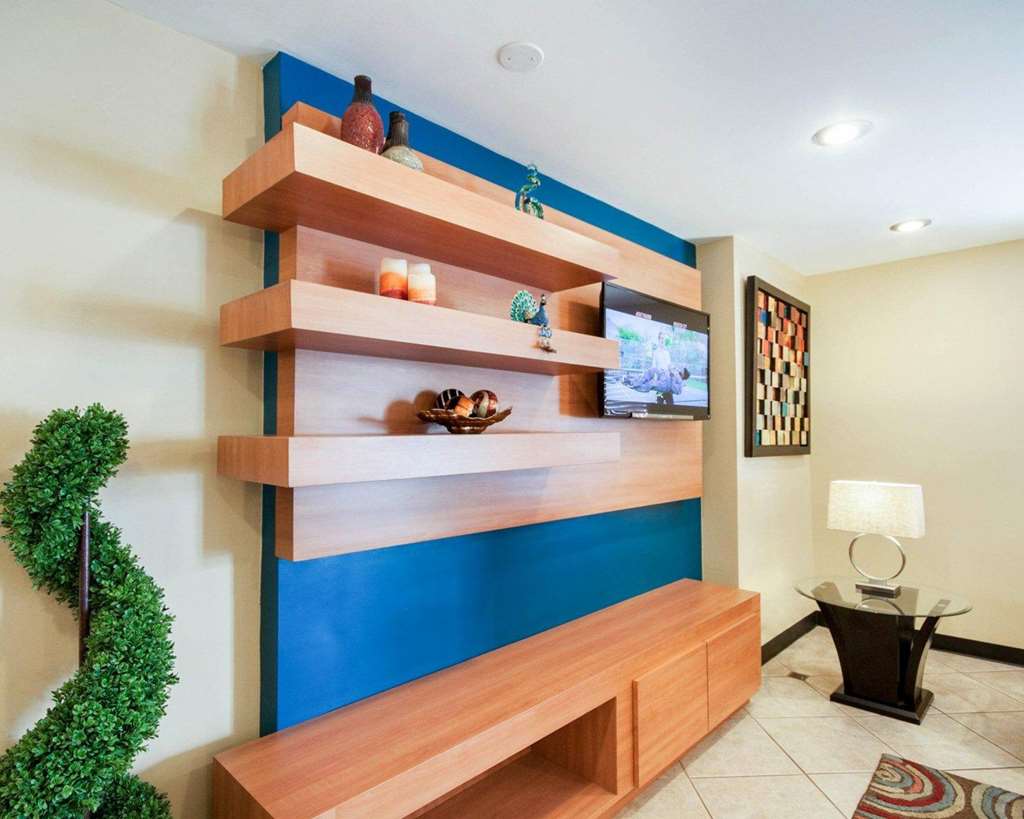 Quality Inn Airport East - photo 4