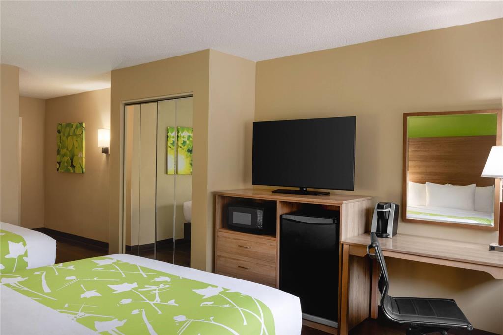 Wyndham Garden Washington DC Area - photo 24