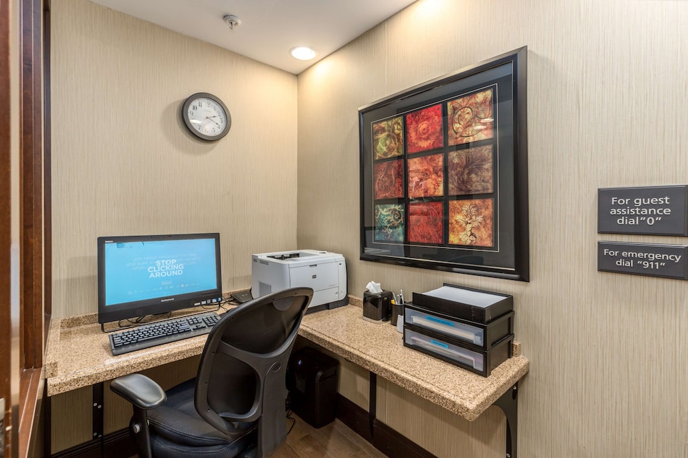 Hampton Inn Owensboro South - photo 37