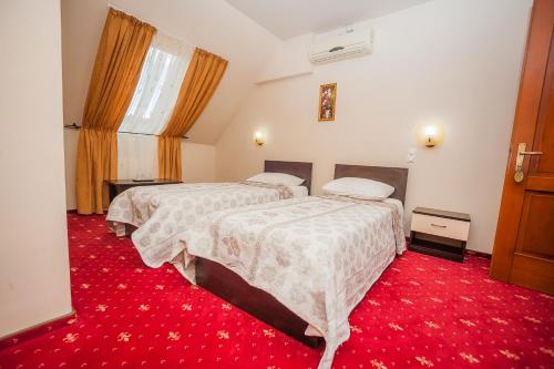 Pensiunea Romance — 4-Star Luxury Hotel in Bistrita, Romania