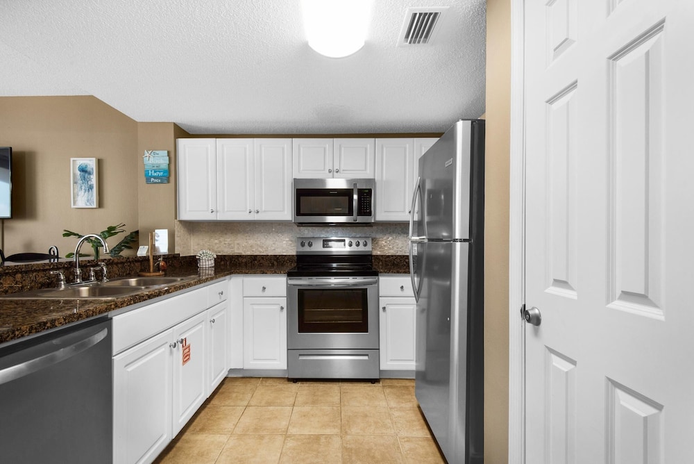 Majestic Beach Towers 1 1313 - featured photo