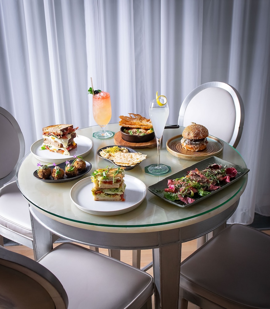 מזון ומשקאות