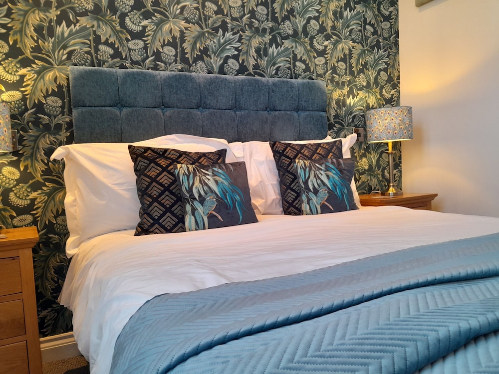 The Briarfields — Torquay — photo 2