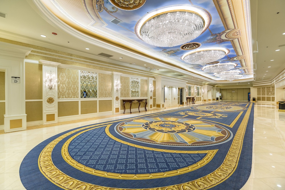Westgate Las Vegas Resort and Casino - photo 60
