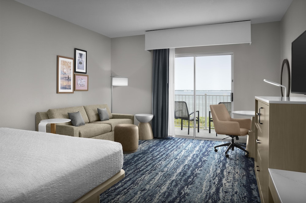 Hampton Inn & Suites Ocean City Bayfront Convention Center - photo 29
