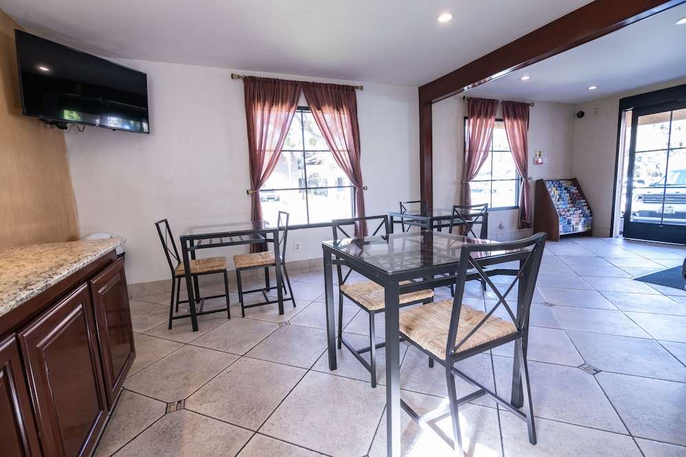 Hospitality Inn San Bernardino Redlands - photo 13