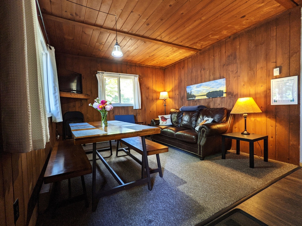 Coadys' Point of View Lake Resort - photo 109