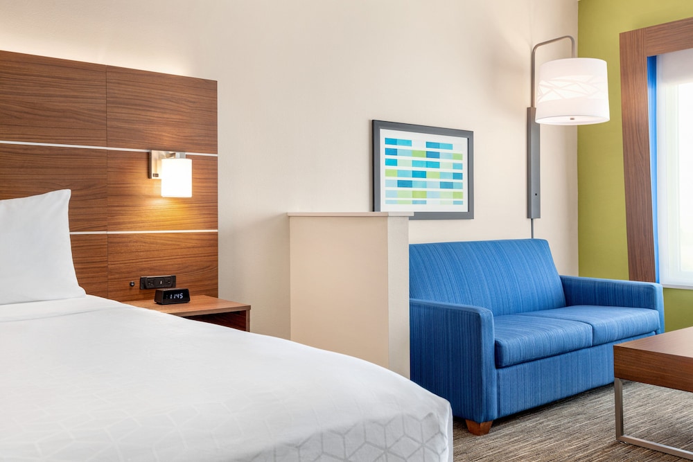 Holiday Inn Express & Suites Austin North Pflugerville by IHG - photo 11