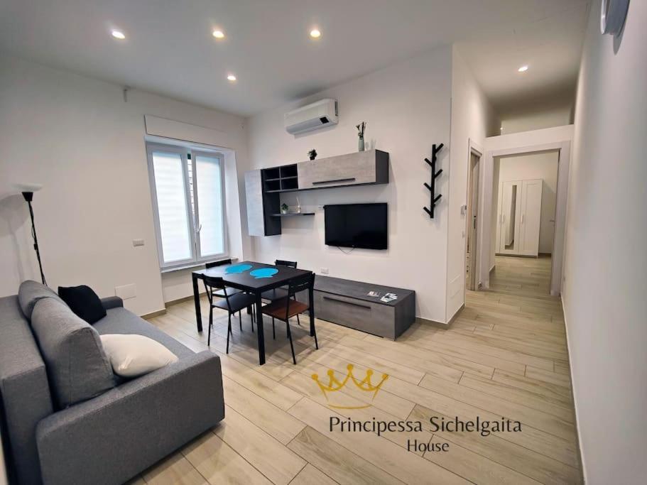 Principessa Sichelgaita House — 4-Star Luxury Hotel in Salerno, Italy