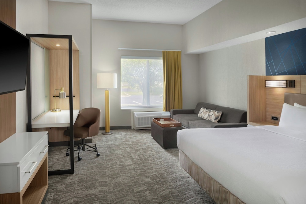 SpringHill Suites by Marriott Lansing - photo 17