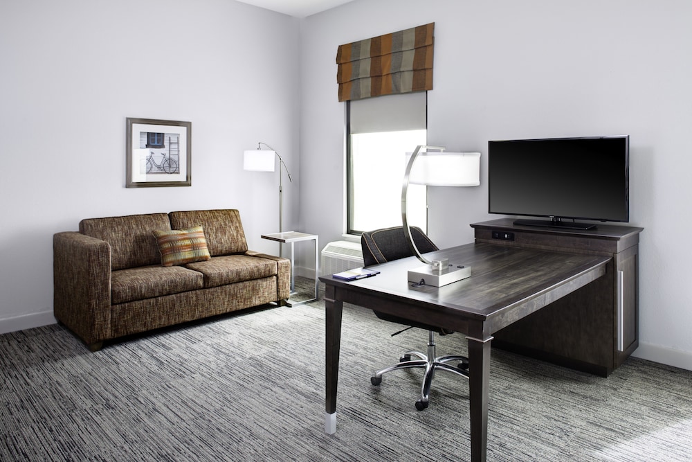Hampton Inn & Suites Pittsburg Kansas Crossing - photo 9