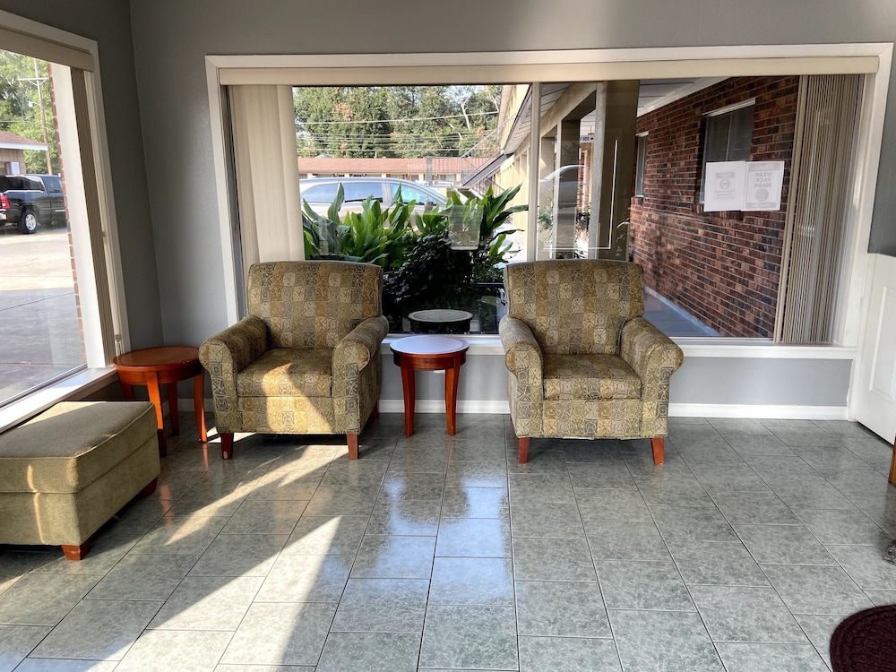 Embers Inn - photo 3