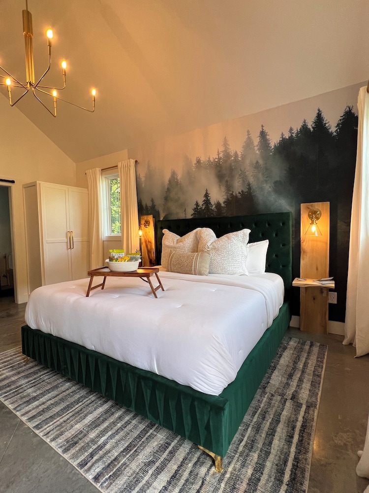 Anson Arbor Farm - carbon neutral hotel in Sevierville