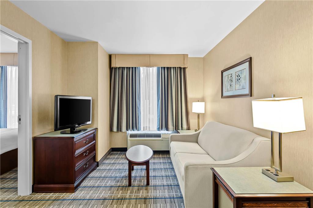 MainStay Suites Roanoke Airport - photo 27