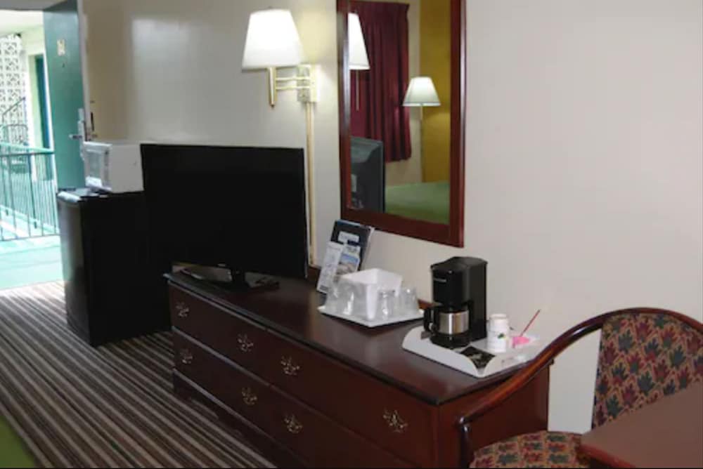 Travelodge by Wyndham Chambersburg - photo 9