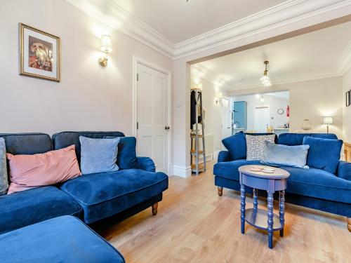 Glossop Cottage