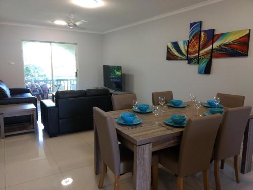 Oasis Private 2 Bed Apartment — 4-Star Luxury Hotel in Caloundra, Australia